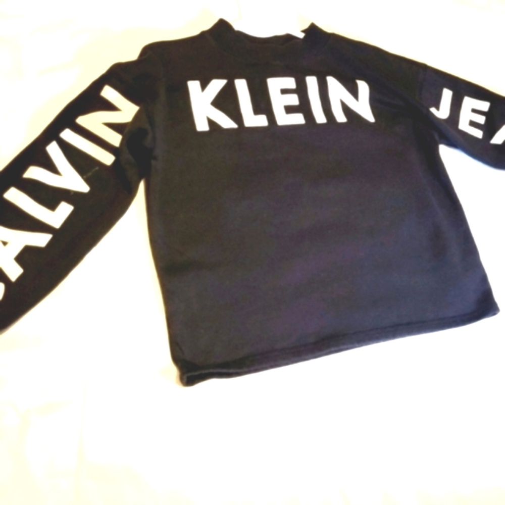 Calvin Klein Sweater